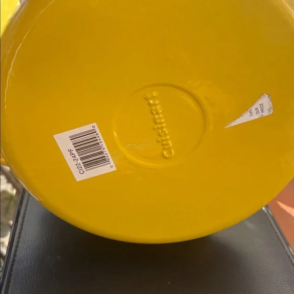 Cuisinart Chef’s Classic Enameled Cast Iron Cookware 10” Skillet in Lemon Yellow - Picture 2 of 7